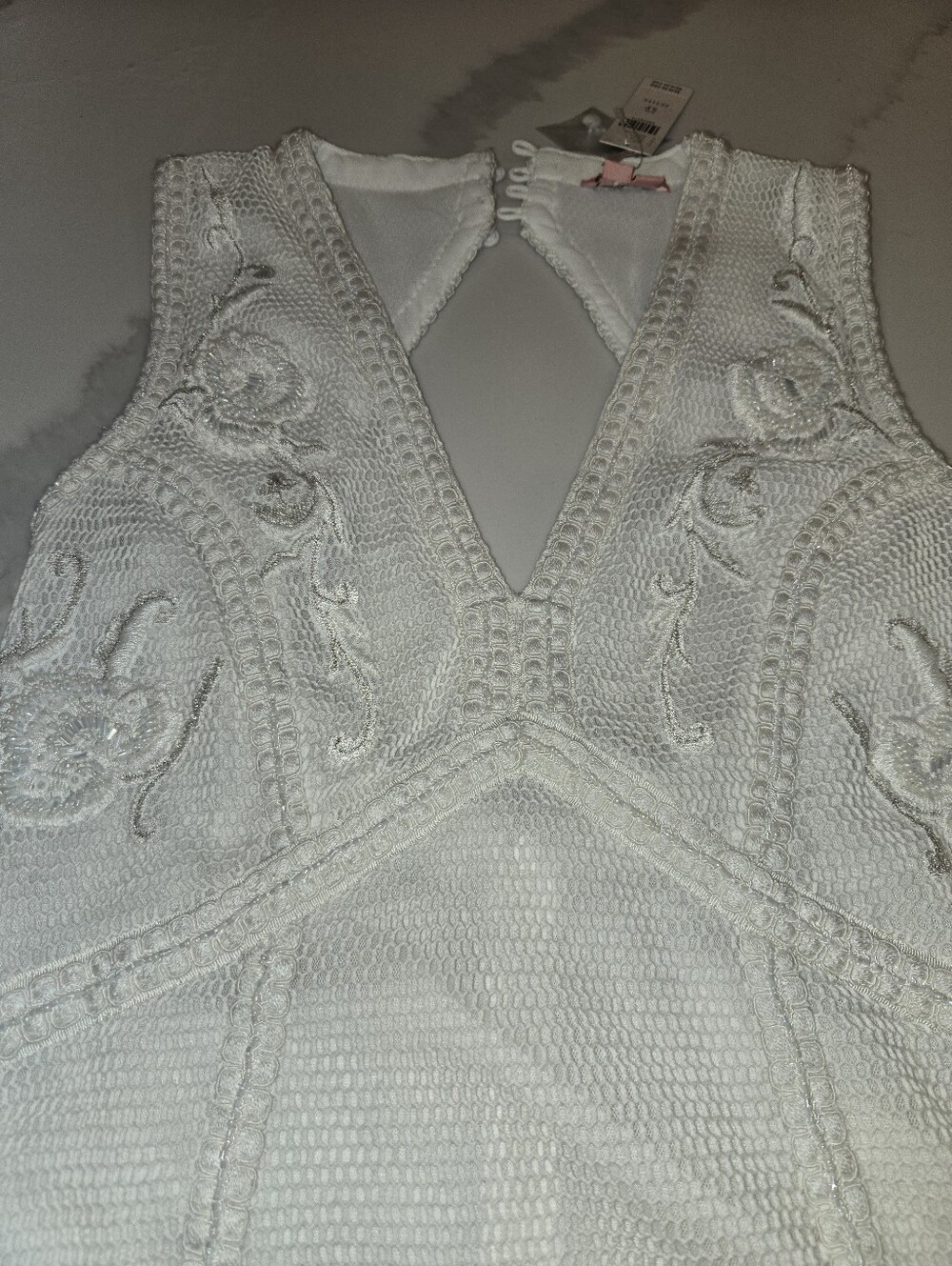 Beautiful White ANTHROPOLGIE dress - Picture 4 of 7
